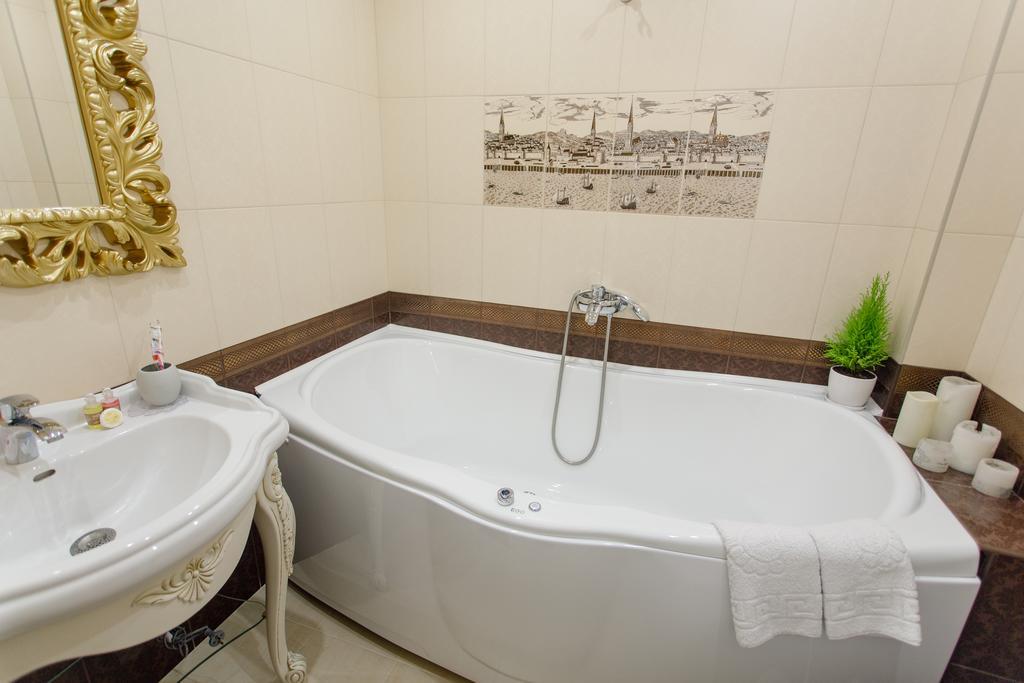 Royal Suite apartment with jacuzzi Soemy Buitenkant foto