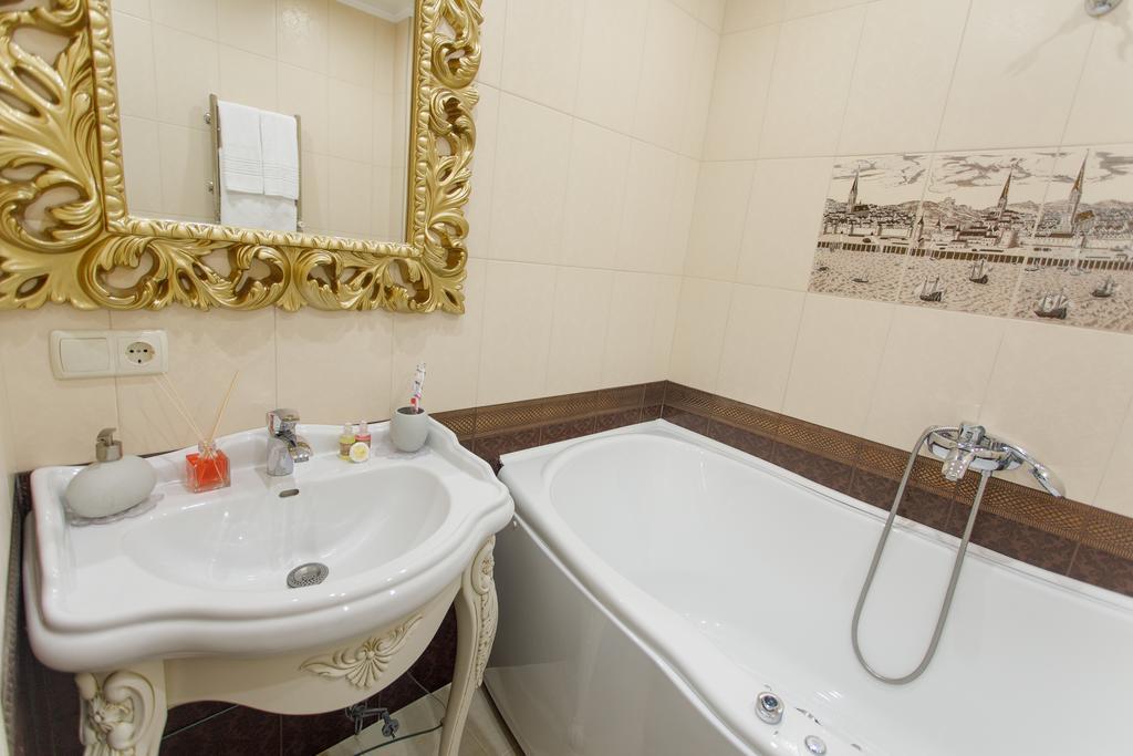 Royal Suite apartment with jacuzzi Soemy Buitenkant foto