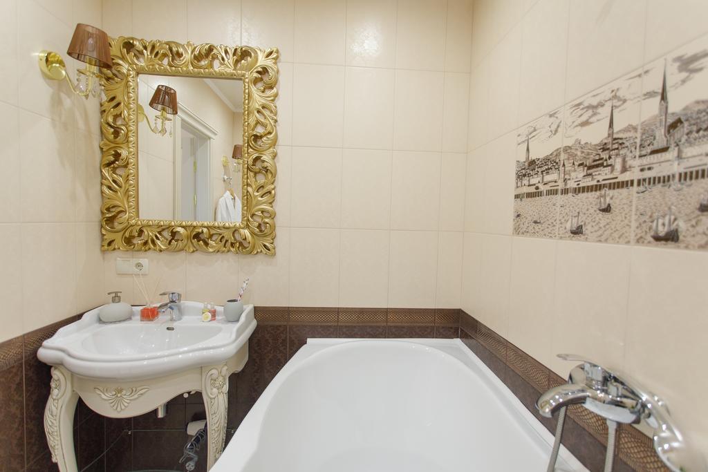 Royal Suite apartment with jacuzzi Soemy Buitenkant foto
