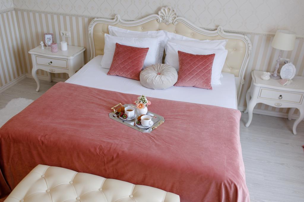 Royal Suite apartment with jacuzzi Soemy Buitenkant foto