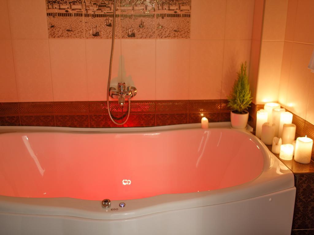 Royal Suite apartment with jacuzzi Soemy Buitenkant foto